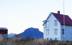 Villa Lofoten - The Farmhouse